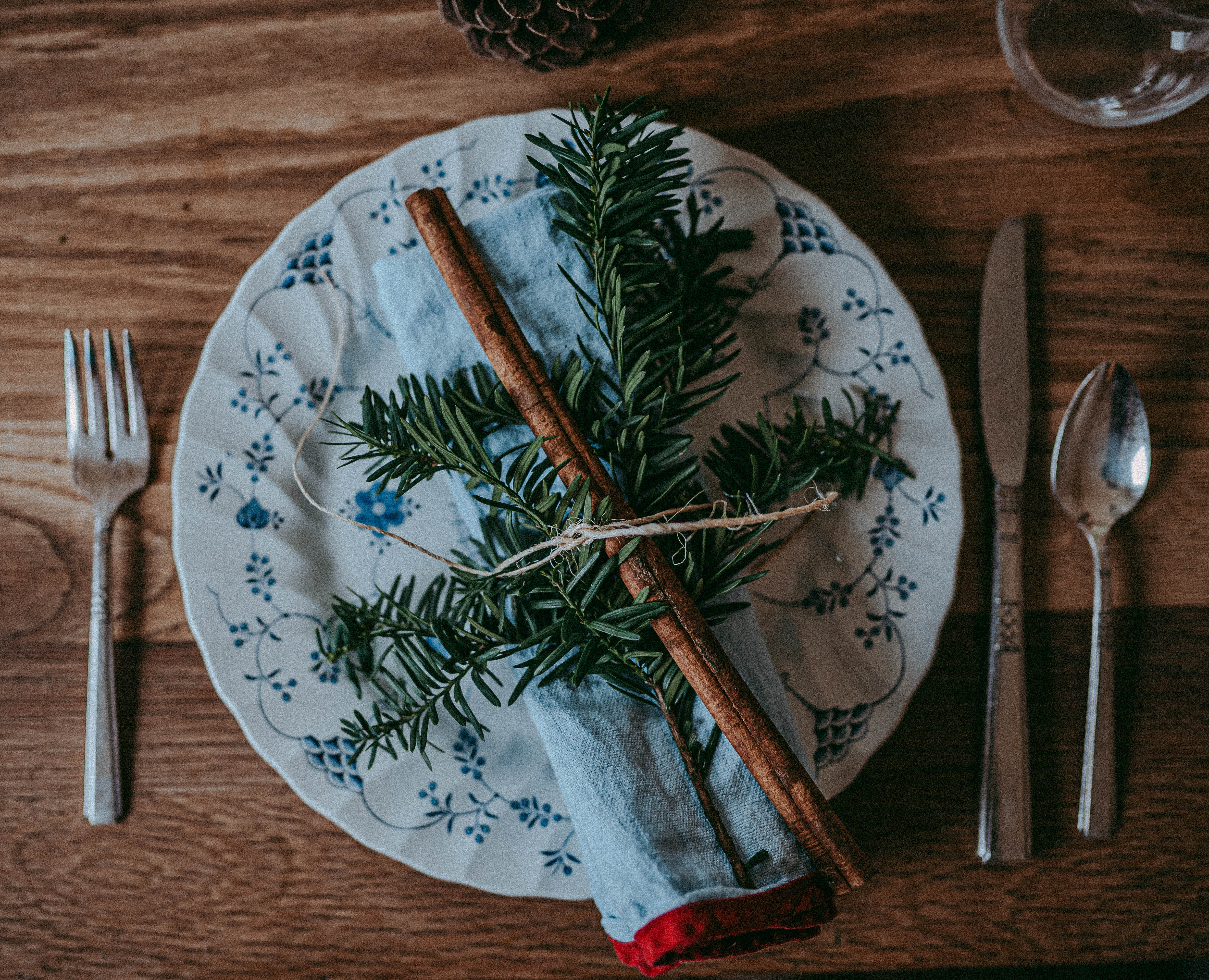Foraged Winter Tablescape